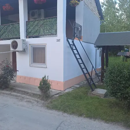 Vikendica Bagremov Hlad Apatin