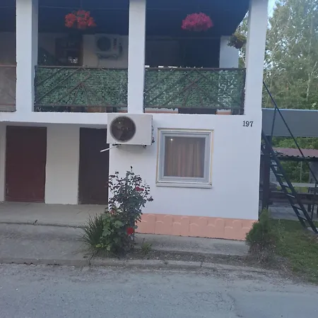 Vikendica Bagremov Hlad Apatin