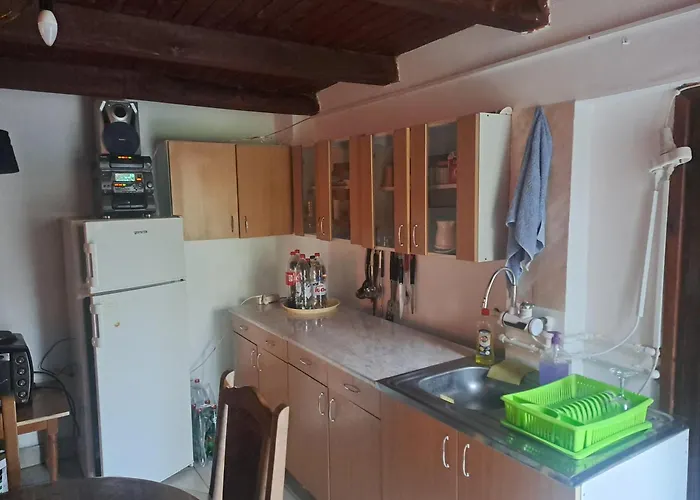 度假居 Vikendica Bagremov Hlad 阿帕丁