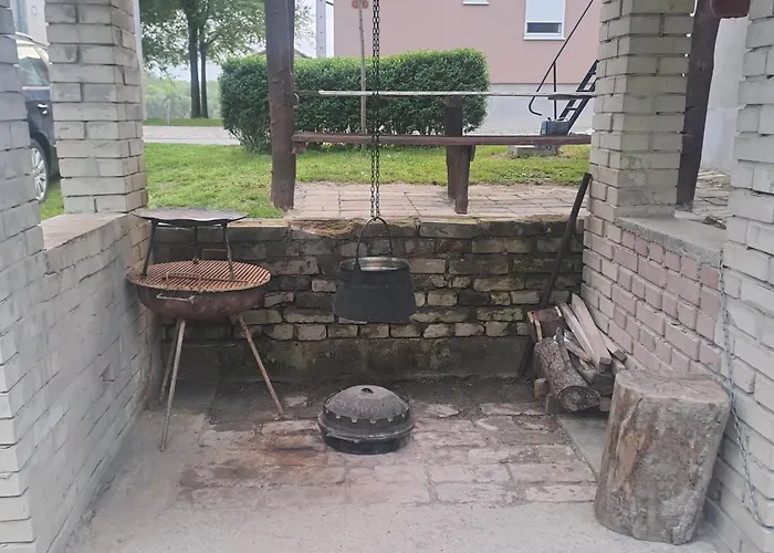 Vikendica Bagremov Hlad * 阿帕丁