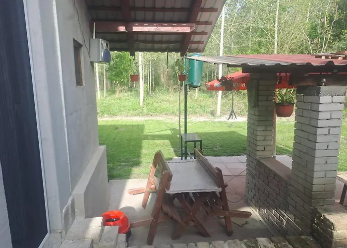 度假居 Vikendica Bagremov Hlad 阿帕丁